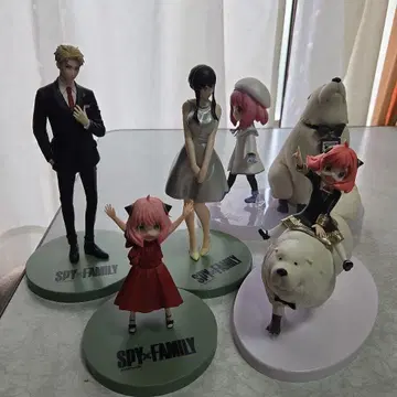 SPY x FAMILY 피규어 세트 일부 파손 있음