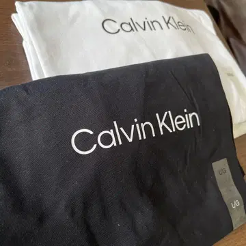 Calvin Klein T셔츠 화이트만