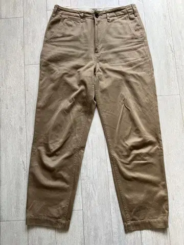 D.M.G. 트라우저 팬츠