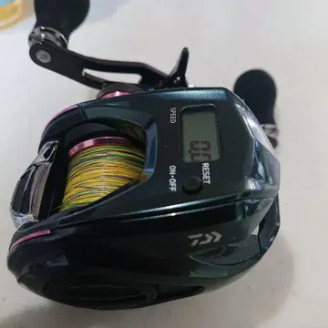 홍아 ic100PL-RM 카운터 기능 오징어 메탈, 타이바 릴