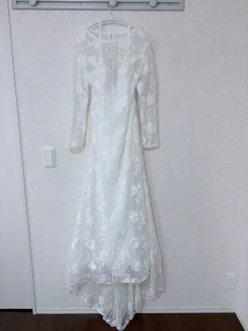 화이트 레이스 웨딩 드레스