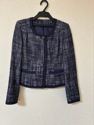 네이비 계열 트위드 스커트 수트