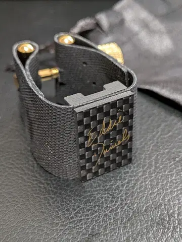 에디 다니엘스 익스프레션스 탄소섬유