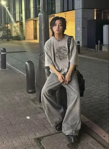 [ GRANCY ] 그래픽 디자인 리버서블 T셔츠 L