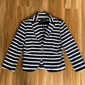 [ 새상품급 ] INED 네이비/화이트 스트라이프 테일러드 자켓