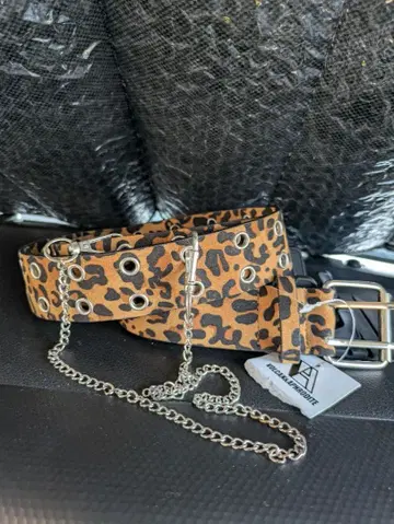 레오파드 무늬 스웨이드풍 벨트 체인 포함
