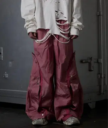 [ GRANCY ] 버튼 레이어드 디자인 나일론 팬츠