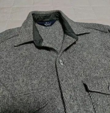 울리치 긴팔 셔츠