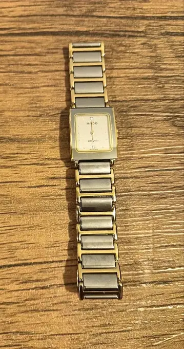 RADO 라도 다이아스타 여성용 실버 x 골드 작동 안 하는 손목시계