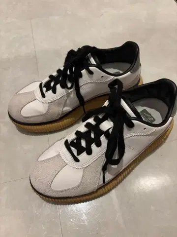 오니츠카타이거 스니커즈 DELECITY / 데티