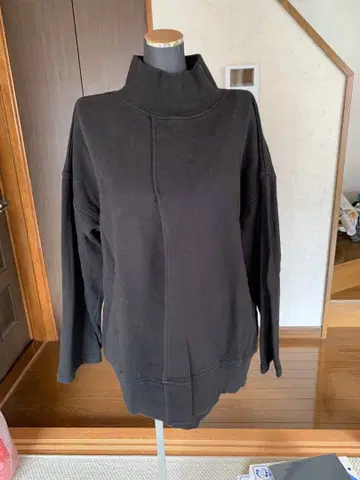 kt 안티카 상의 맨투맨 블랙 F 510g