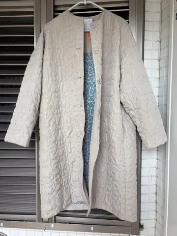 코트 마블슈드 퀼팅 시마연가 롱 샤워 파티