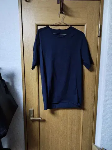 WARE M.A 크로스 반팔 T셔츠 네이비