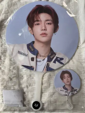 ZEROBASEONE ZB1 제베원 장하오 부채