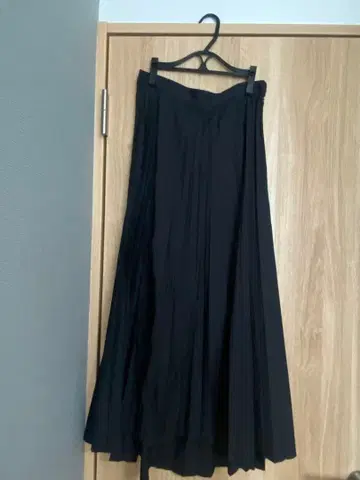 블랙 플리츠 스커트 사이즈 36