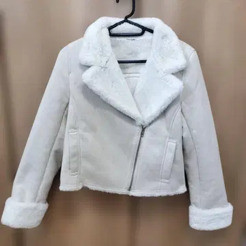 약간의 얼룩 있음 RD 아이보리 페이크 무스탕 코트 36 y2k