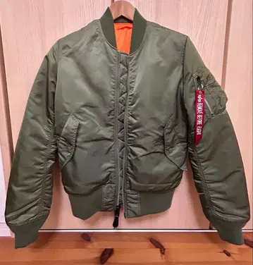 ALPHA MA-1 플라이트 자켓 올리브 그린