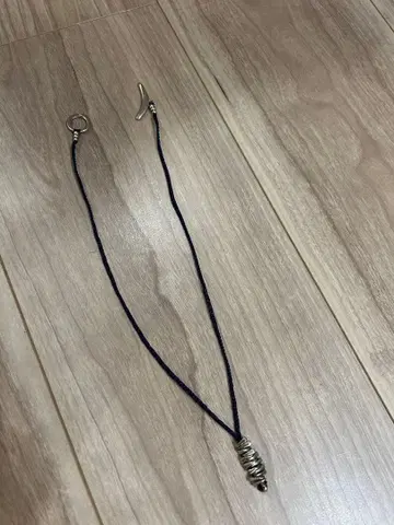 질 플랫너 목걸이