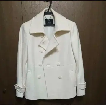 23구 화이트 피코트