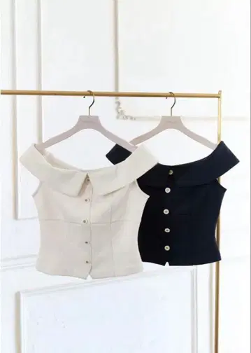 Herlipto / Ponte Off-Shoulder Top