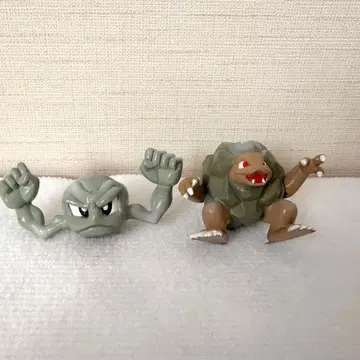 초기 몬코레 이시츠부테 고로냐 포켓몬