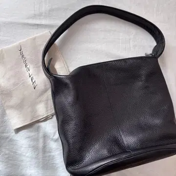 [미사용 새상품급] 요건 레일 숄더백 소가죽 레더백 블랙