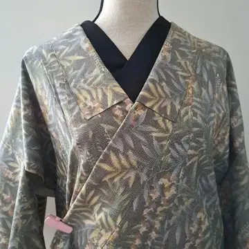 순수 실크 보태니컬 무늬 이중 기모노 1부 시치케츠키