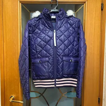 최종 가격 인하. adidas 보라색 퀼팅 다운 자켓