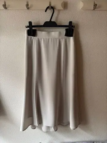 soeju 라이트 크로스 플레어 스커트