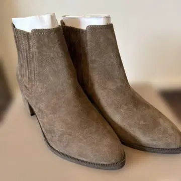 미사용 새상품 브라운 스웨이드 사이드 고어 부츠