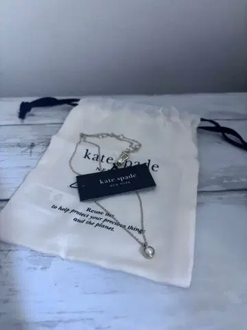 kate spade 펄 장식 목걸이