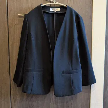 NATURAL BEAUTY BASIC 네이비 정장 세트 S 노카라