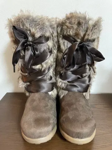 VANS 퍼 달린 브라운 무톤 부츠 브라운 W8 25cm