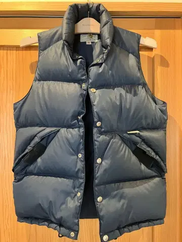 ROCKY MOUNTAIN FEATHERBED 다운 베스트 36 네이비