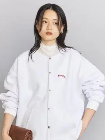 Nutmeg Mills 화이트 가디건