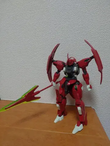 1/144 HG 다릴 바르데 완성품 상품 동시 300엔 할인