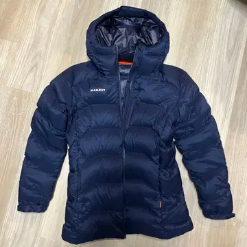 가격 인하 중! 마무트 MAMMUT 엑세론 인슐레이션 후데트 자켓