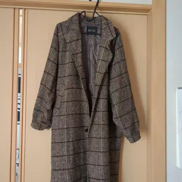 더블 네임 체크 무늬 롱 코트