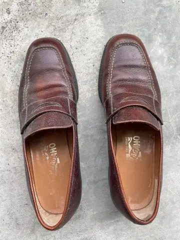 Ferragamo 브라운 로퍼 7 1/2E