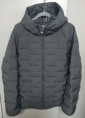 유니클로 퍼프 테크 후드티 남성용