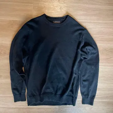 BEAMS 블랙 크루넥 니트 M