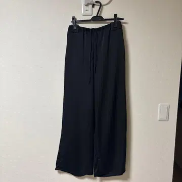 블랙 새틴풍 와이드 팬츠 미사용 택 포함