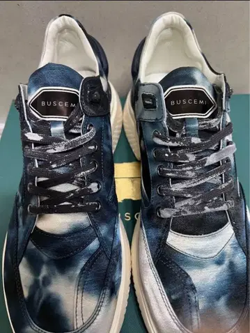 BUSCEMI 부셰미 스니커즈