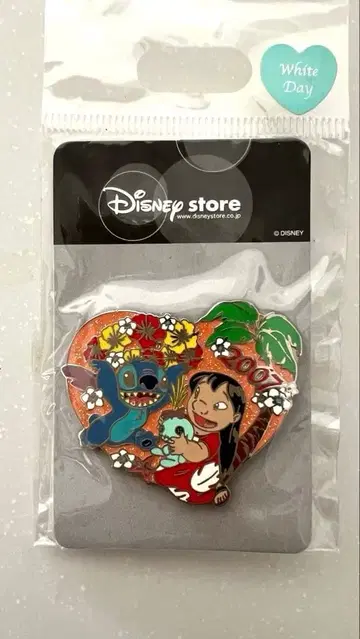 [ 새상품 미개봉 ] 디즈니 릴로 & 스티치 화이트데이 한정판 핀 배지