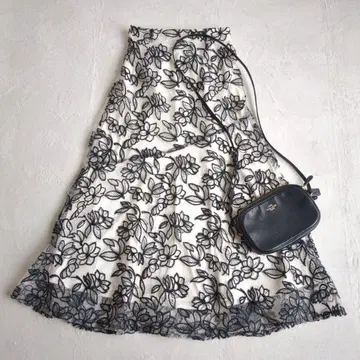 GRL 꽃무늬 자수 머메이드 스커트 [ tu368 ] 스나계 오간자 S