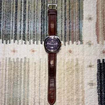 폴 스미스 전파 솔라 손목시계