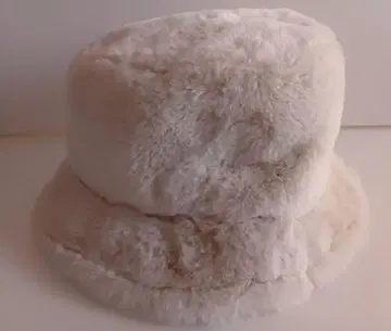 grillo 인조 모피 버킷 햇 화이트