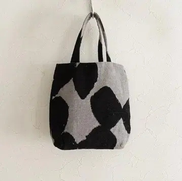 마츠야 긴자 한정판 미나 페르호넨 슬로우 댄스 런치 토트백