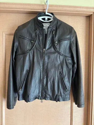 새상품급 블랙 가죽 싱글 라이더 자켓