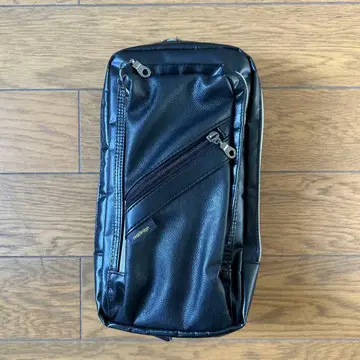 블랙 바디백 웨스트 파우치